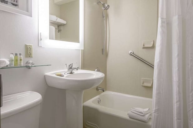Images DoubleTree by Hilton Hotel & Suites Pittsburgh Downtown