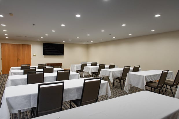 Images Holiday Inn Express & Suites Hayward by IHG