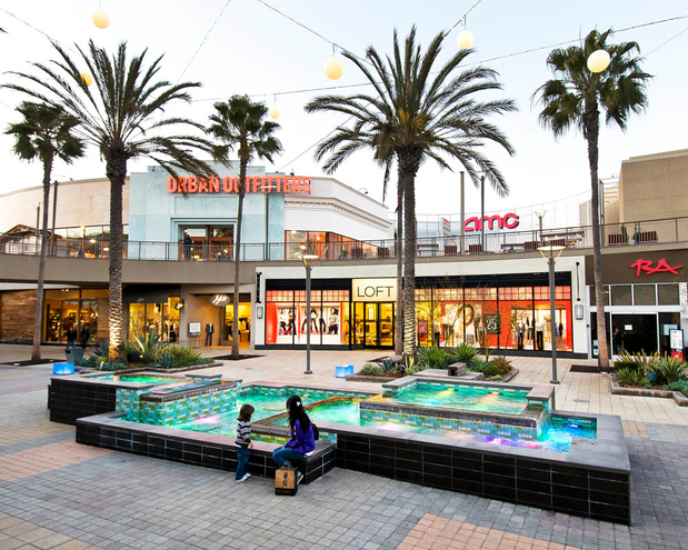 Images Del Amo Fashion Center