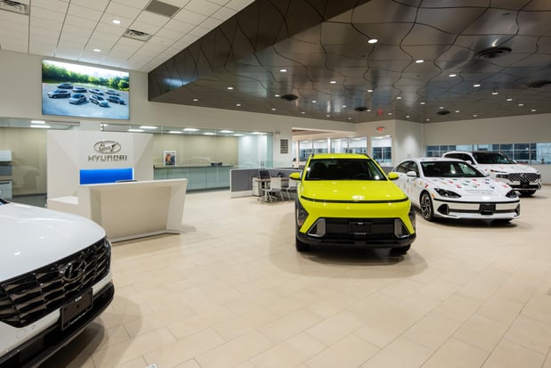 Images Lia Hyundai of Hartford