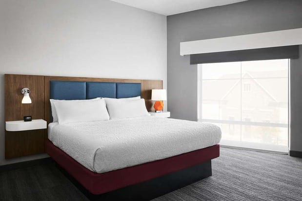 Images Hampton Inn & Suites Charlotte Steele Creek