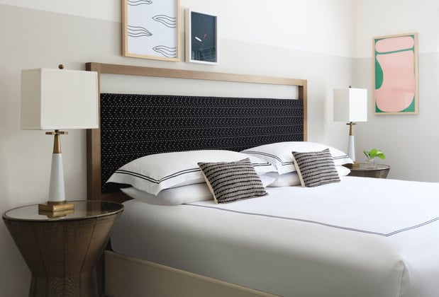 Images Kimpton Surfcomber Hotel by IHG