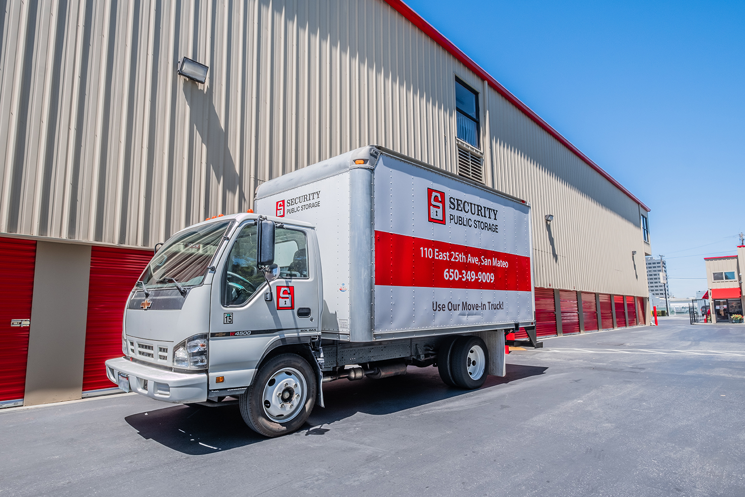 U-Hauls Available for Rent in San Mateo, CA.