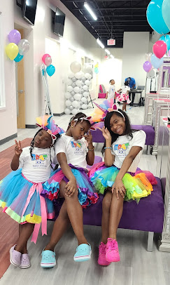 Brat Box Salon 4 Kids