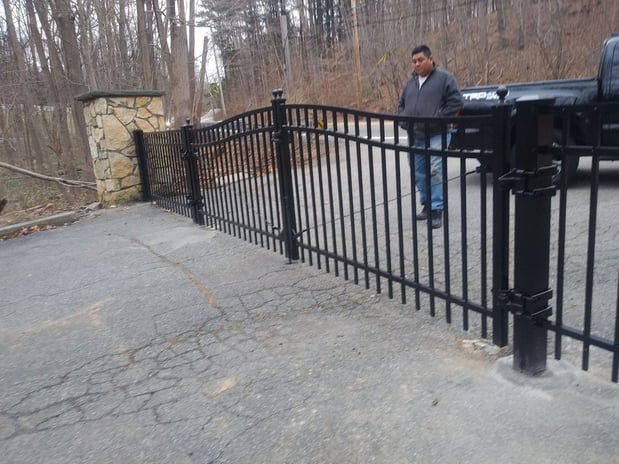 Images Castillo Fence LLC