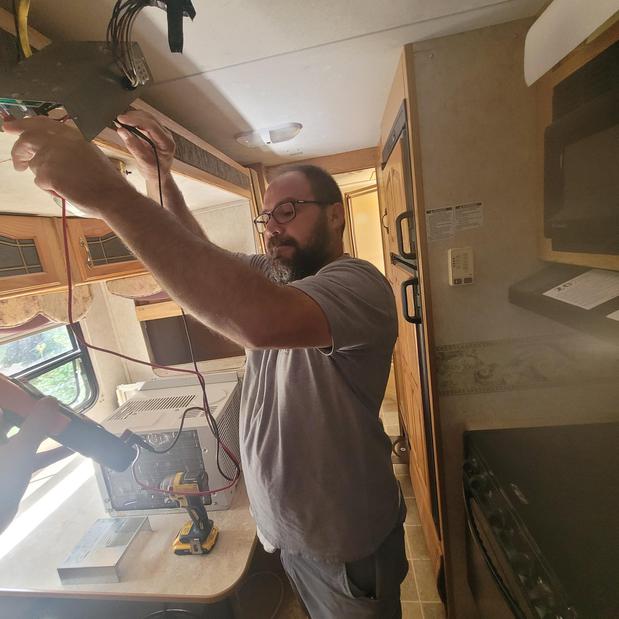 Images D-RV Mobile Repair