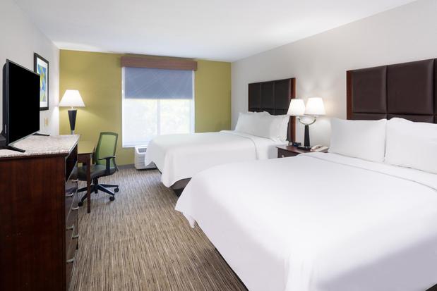 Images Holiday Inn Express & Suites Hinesville East - Fort Stewart, an IHG Hotel