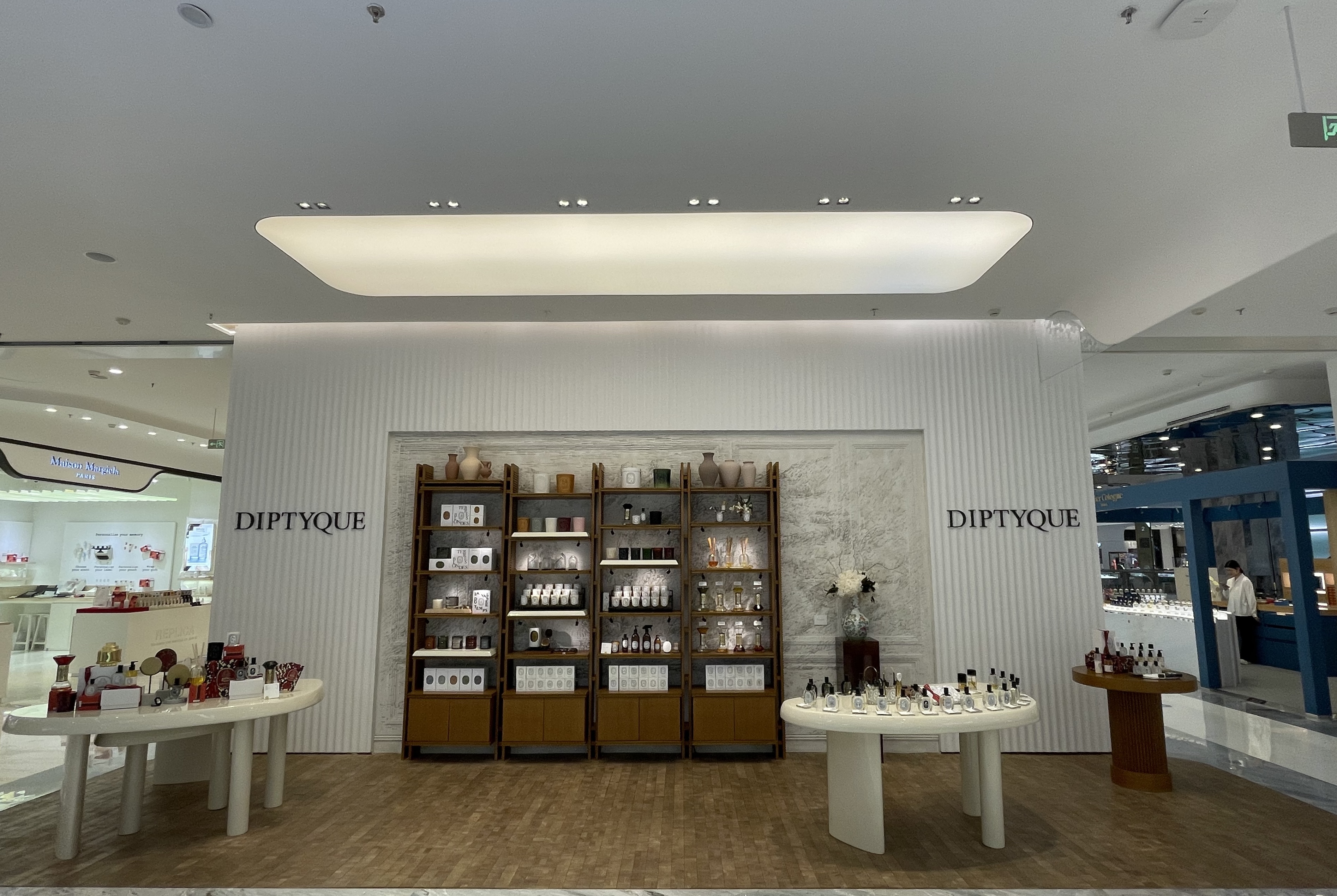 Store Image of diptyque location