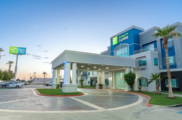 Images Holiday Inn Express & Suites El Centro by IHG