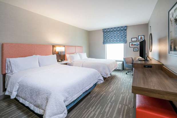 Images Hampton Inn & Suites Glenarden/Washington DC