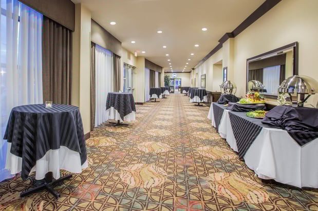 Images Crowne Plaza Anchorage-Midtown by IHG