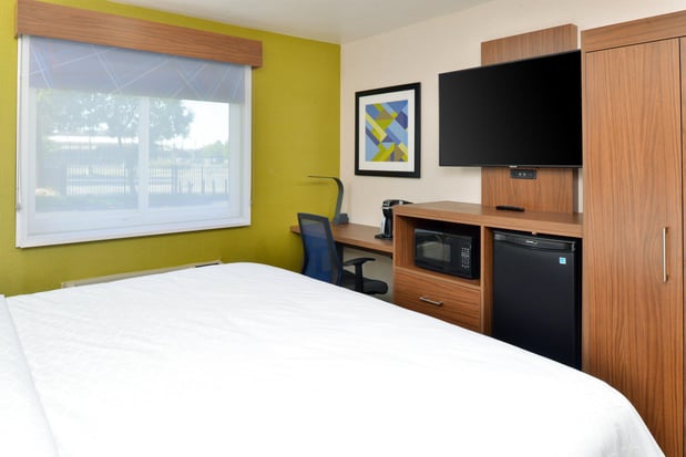 Images Holiday Inn Express Santa Rosa North by IHG
