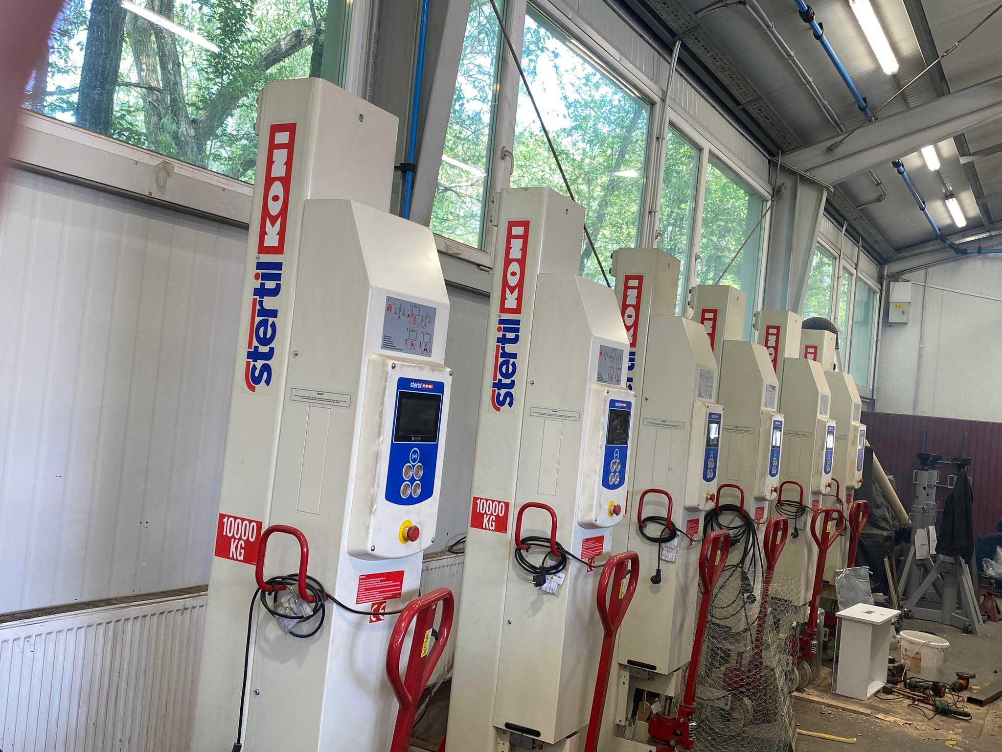 Images Varga Vasúti és Közúti Járműjavító és -gyártó Kft.