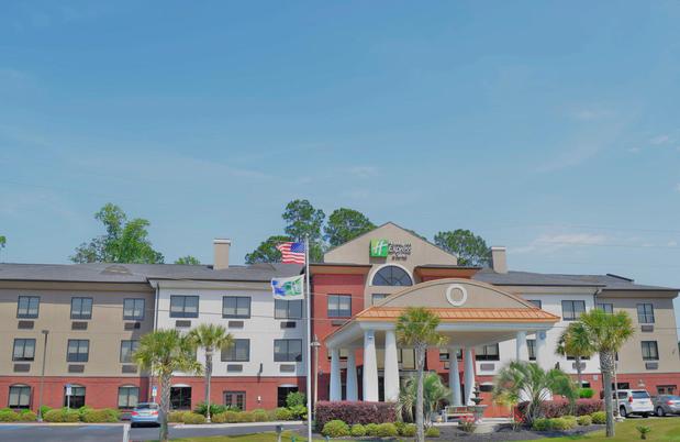 Images Holiday Inn Express & Suites Pensacola W I-10 by IHG