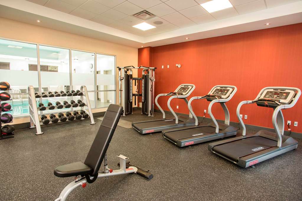 Health club  fitness center  gym Hampton Inn & Suites by Hilton Thunder Bay Thunder Bay (807)577-5000