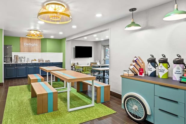 Images Spark by Hilton Oxford