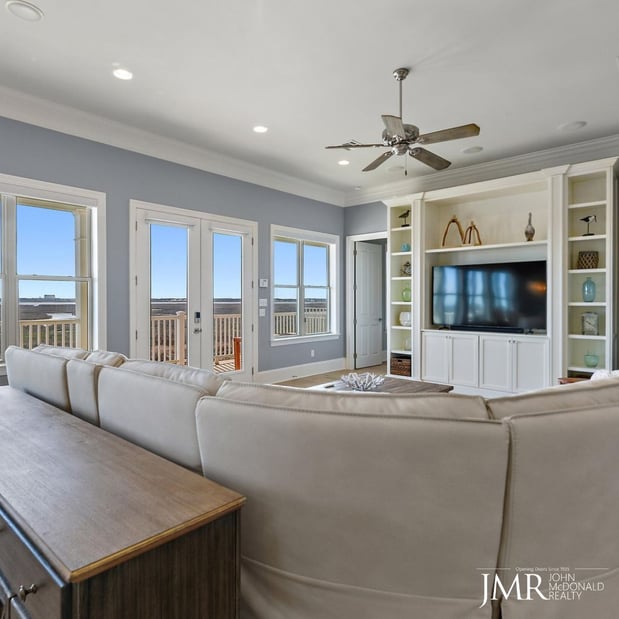 Images John McDonald Realty