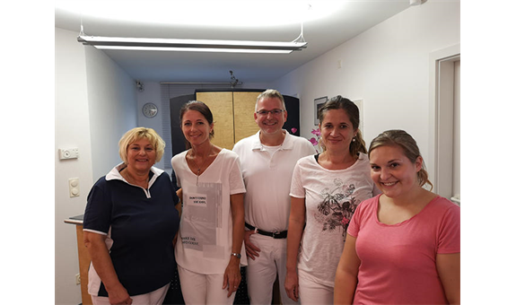 Dr. med. dent. Stephan Müller, Zahnarzt, Hainbrunnenstr. 2 in Forchheim