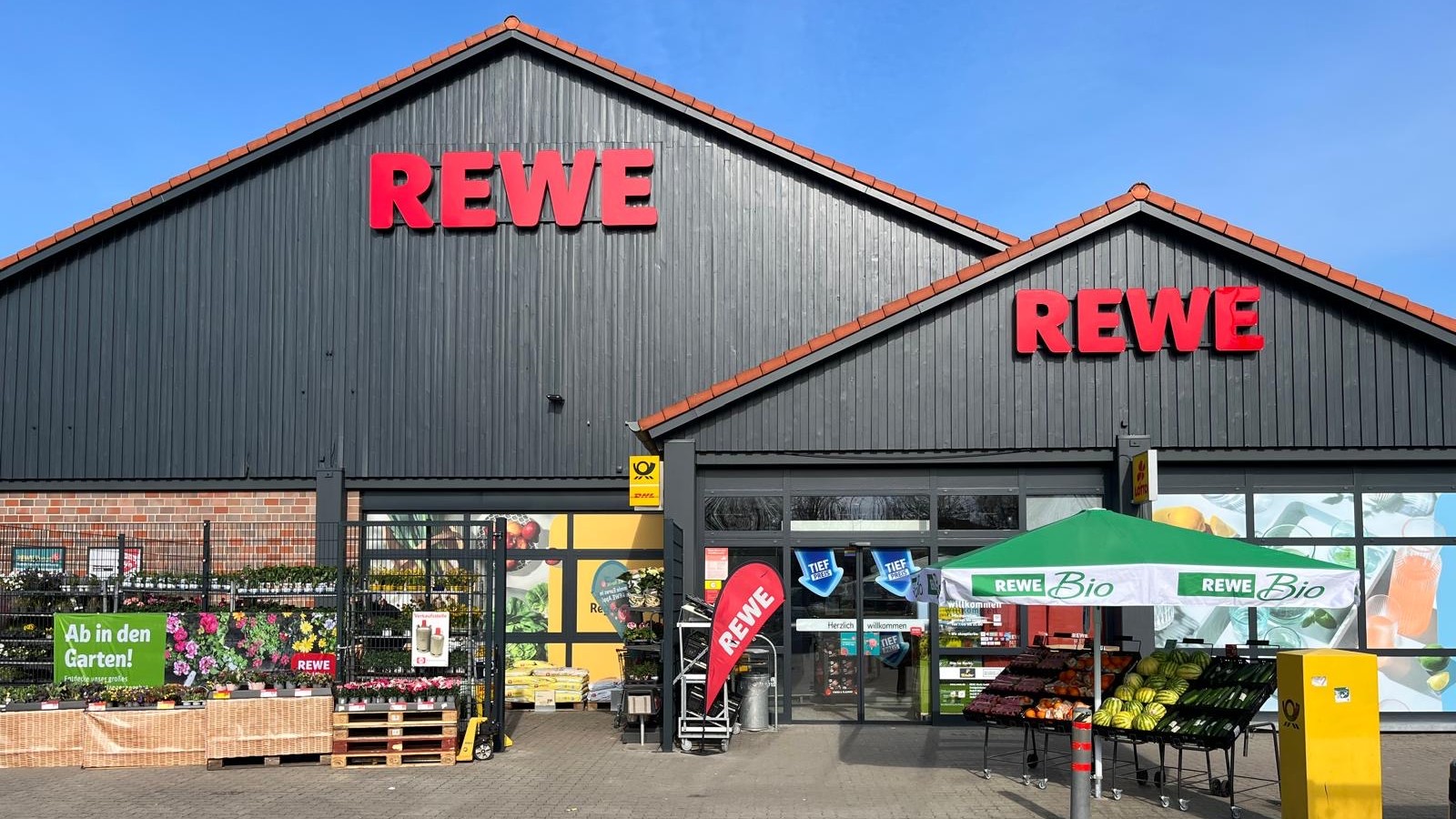 REWE, Schülper Chaussee 1 in Wesselburen
