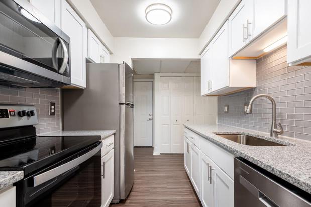 Images Steeplechase Apartment Homes