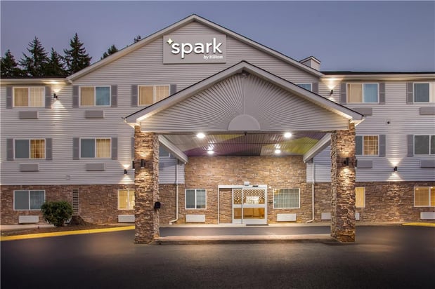 Images Spark by Hilton Tumwater
