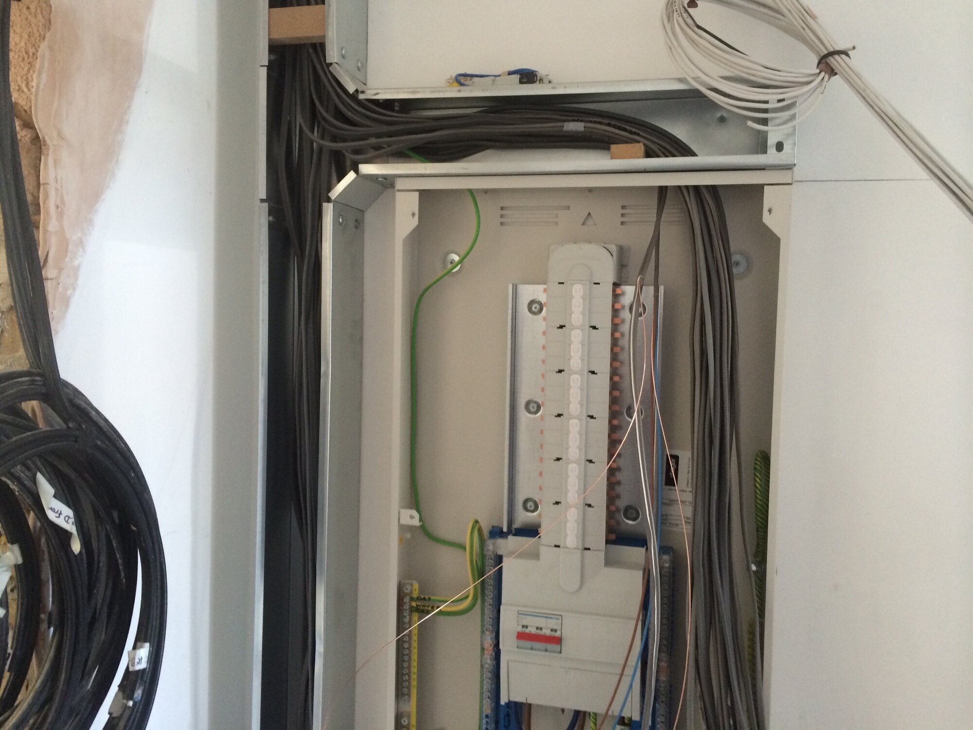 Images R. Farrell Electrical Services