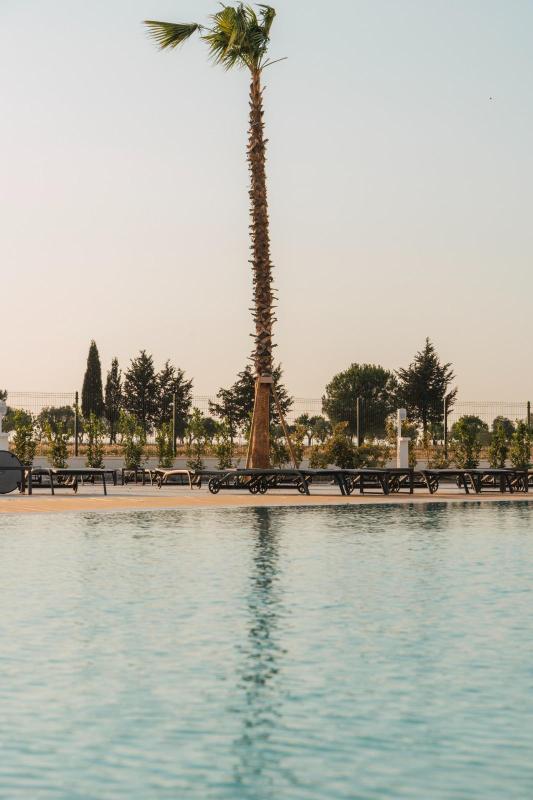 Images Vesta Pool & Sport