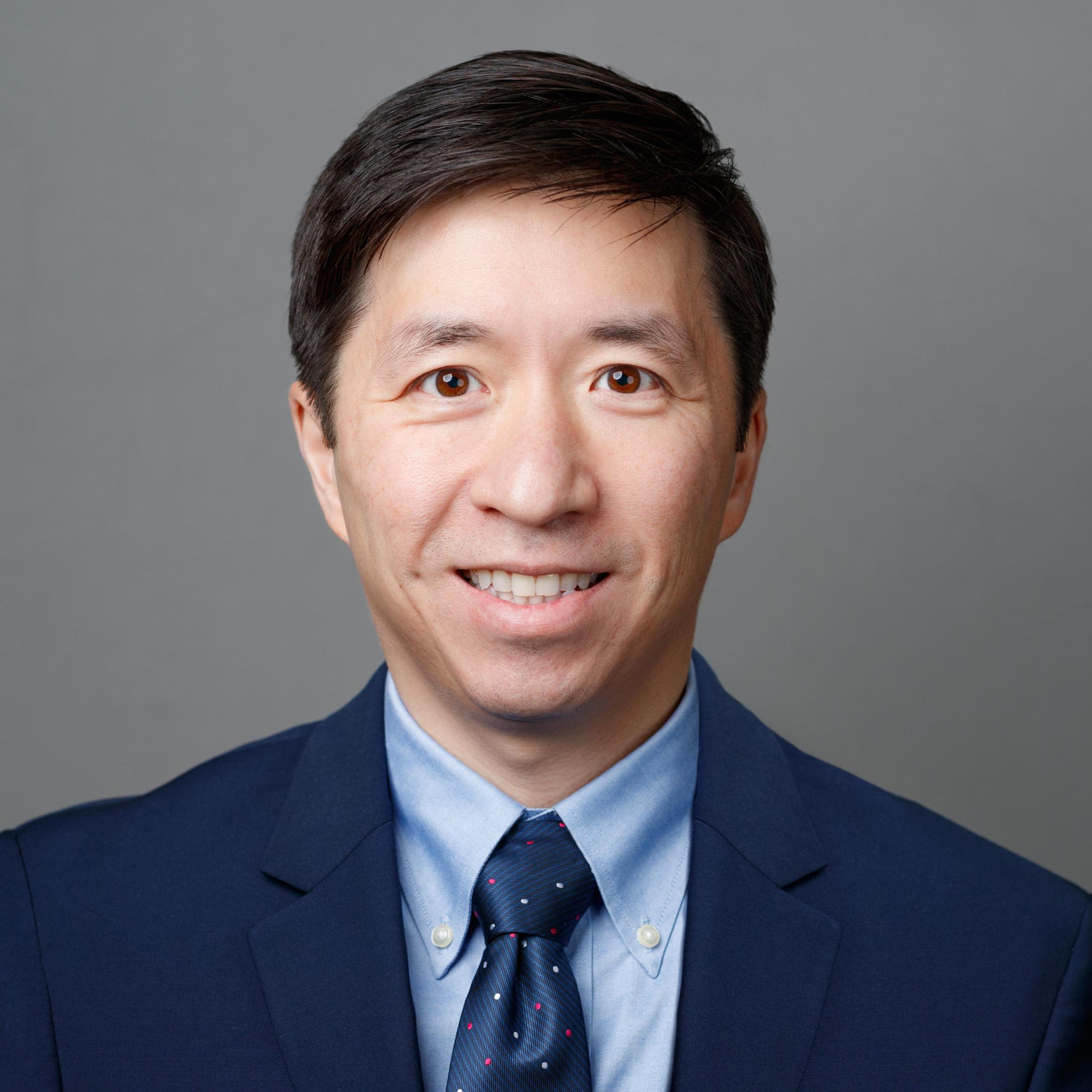 Dr. Warren Young, MD, Sports Medicine White Plains, NY MD