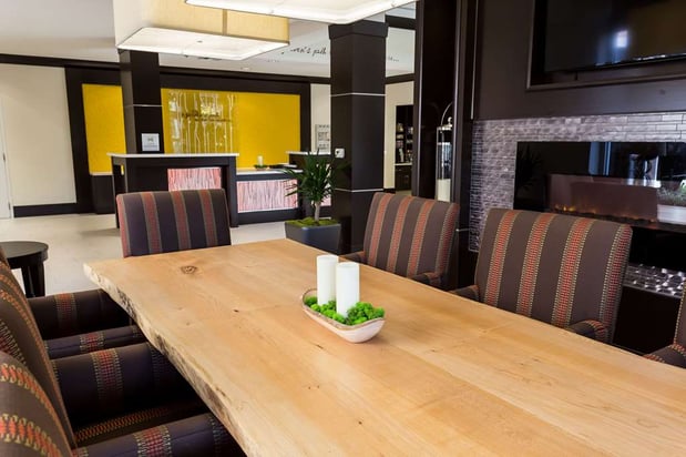 Images Hilton Garden Inn San Mateo