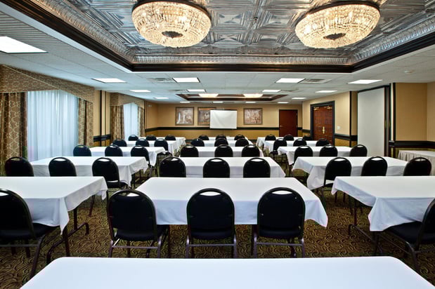 Images Holiday Inn Express & Suites Indianapolis South – Greenwood by IHG