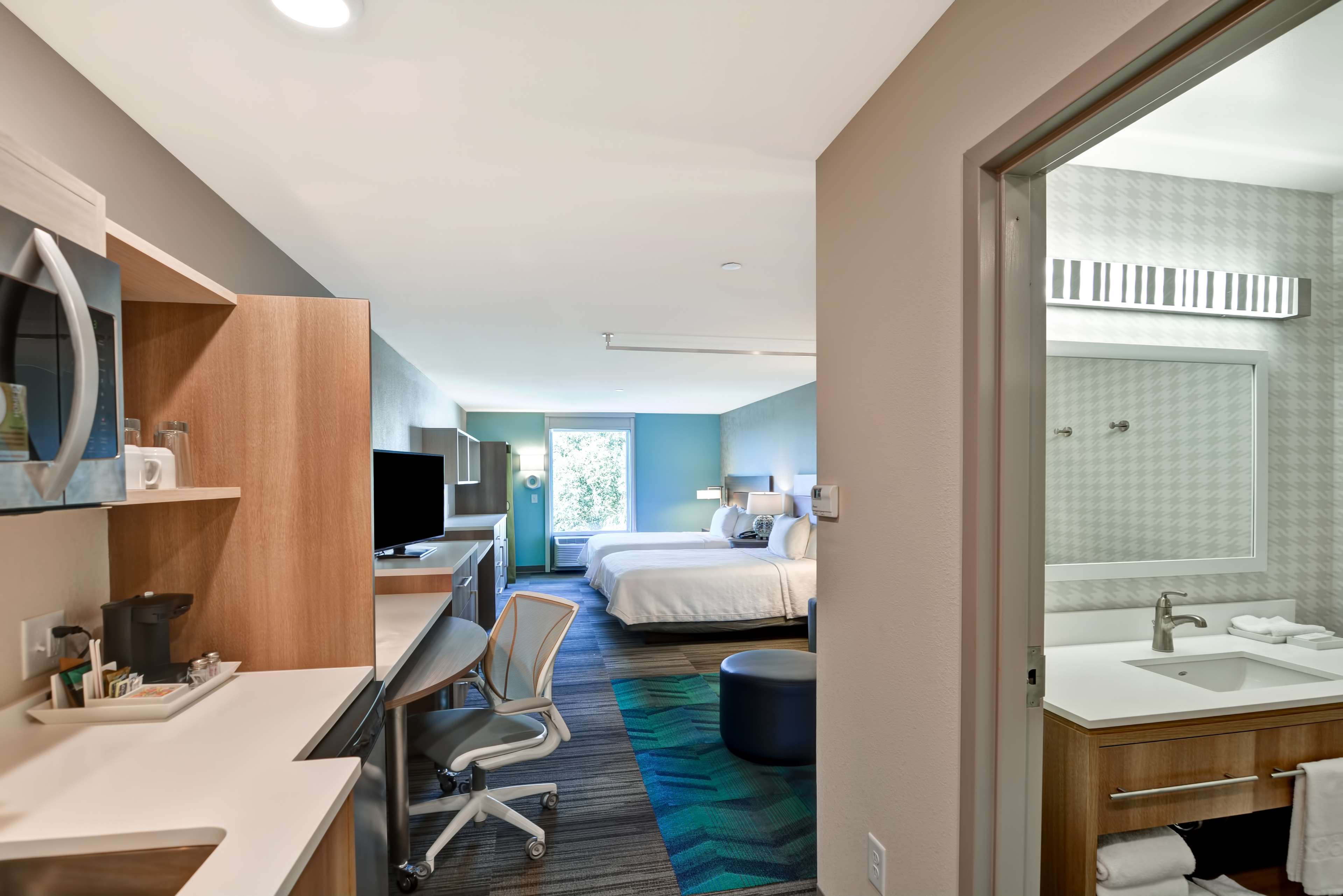 Guest room