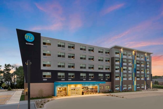 Images Tru by Hilton Lincoln East