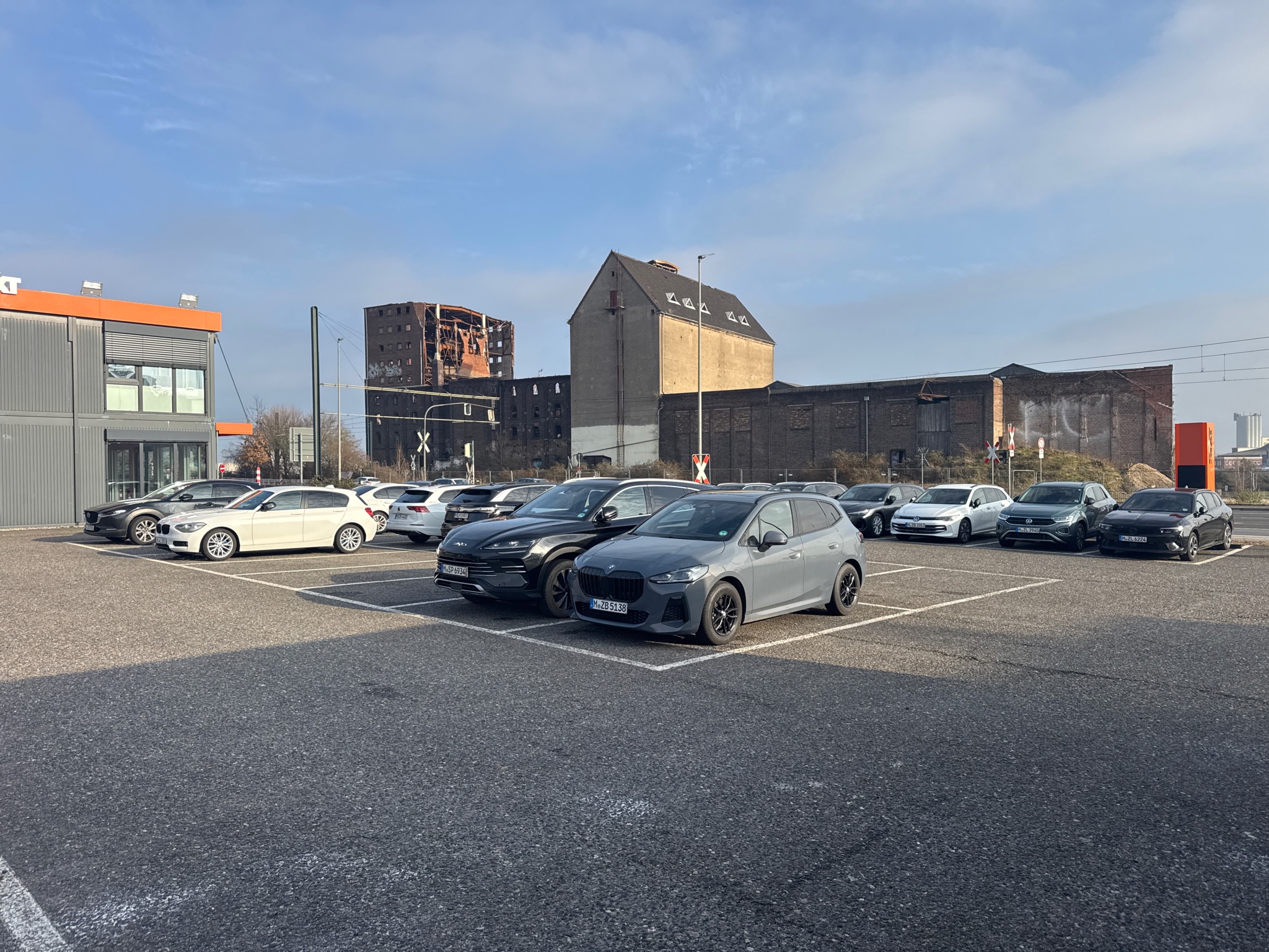 SIXT Autovermietung Neuss, Duesseldorfer Str. 6 in Neuss