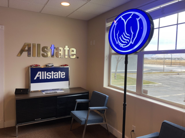 Images Ryan Davis: Allstate Insurance