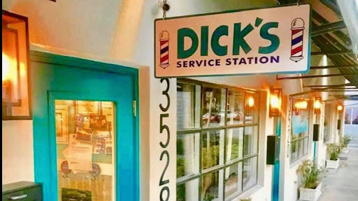 Images Dick's Service Station