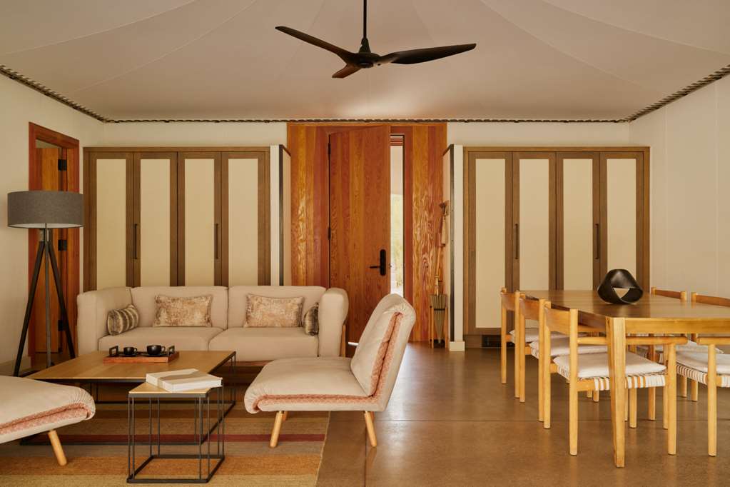 Amangiri One Bedroom Mesa Pavilion Living Area