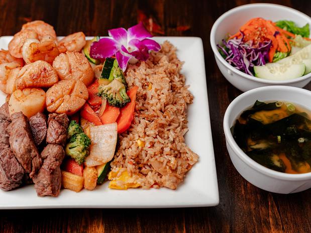 Images Wakatobi Japanese Grill Hibachi and Sushi
