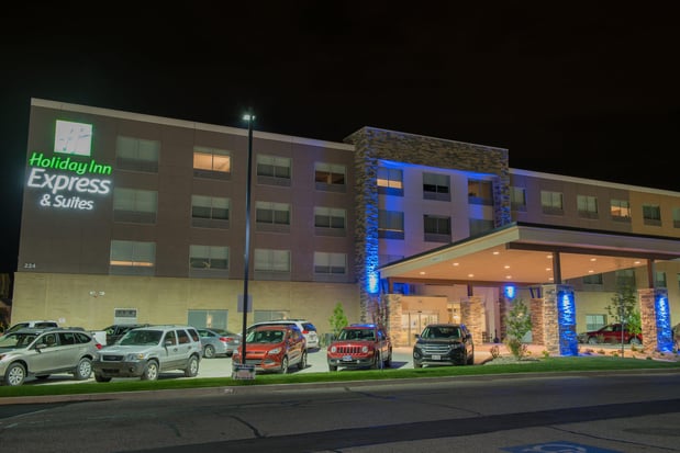 Images Holiday Inn Express & Suites Fort Wayne North by IHG