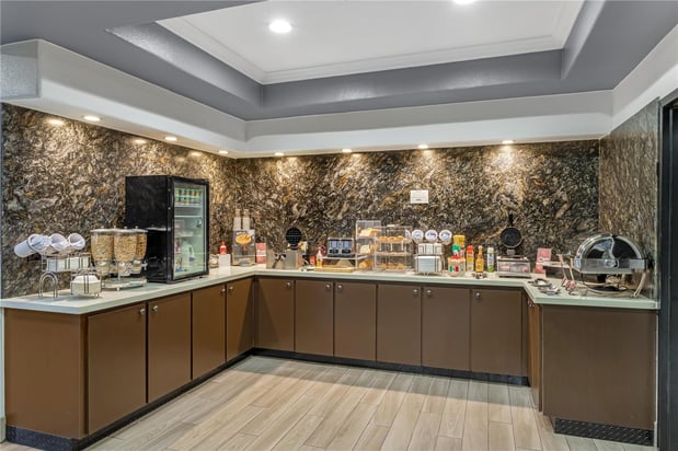 Images Best Western Plus North Houston Inn & Suites