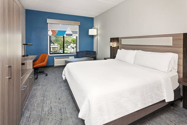 Images Holiday Inn Express & Suites Chicago West-O'Hare Arpt Area by IHG