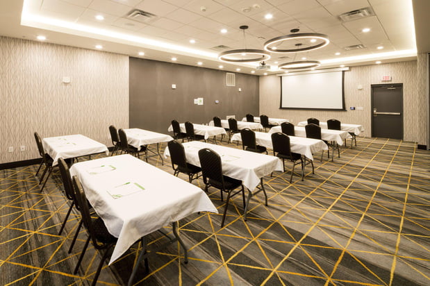 Images Holiday Inn & Suites Detroit - Troy by IHG