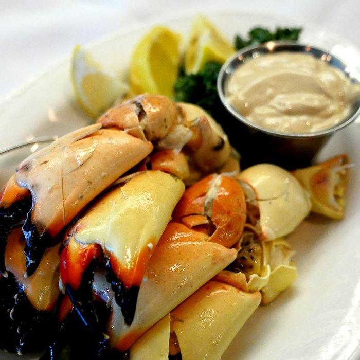 Billy's Stone Crab Hollywood