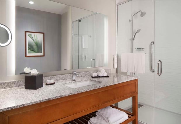 Images Embassy Suites by Hilton Sarasota