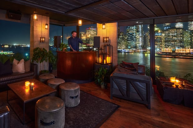 Images Harriet's Lounge