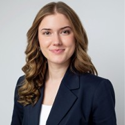 Hope Mihalic headshot.