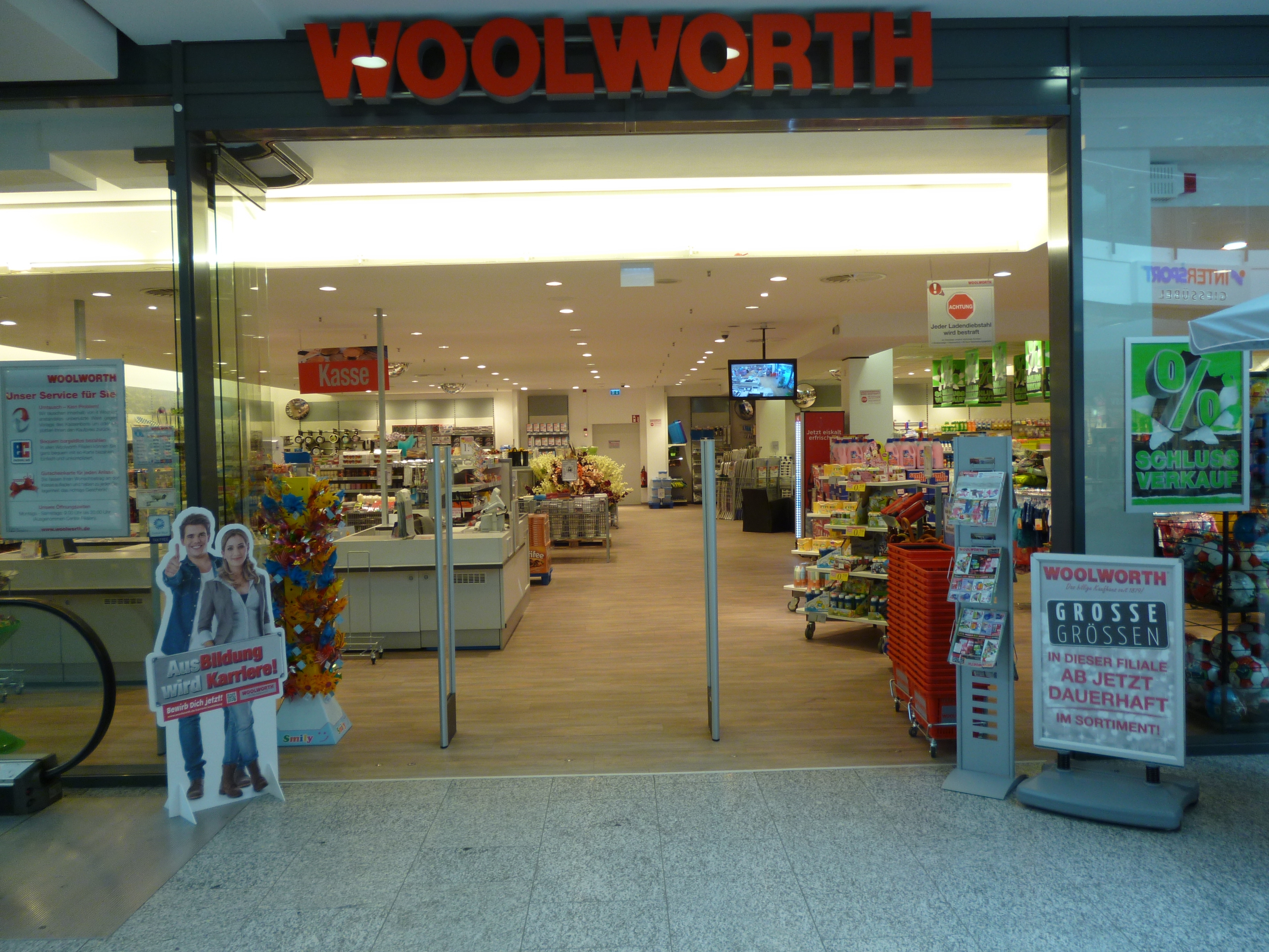Woolworth, Sorge 9-11 in Gera