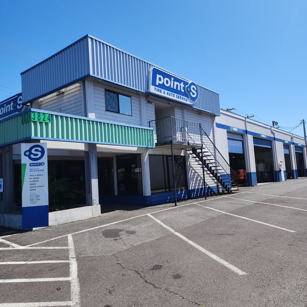 Images Gills Point S Tire & Auto Service
