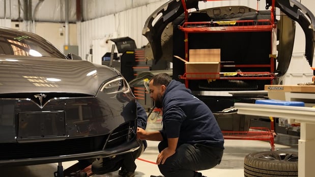Images Rosslyn Auto Body Co.