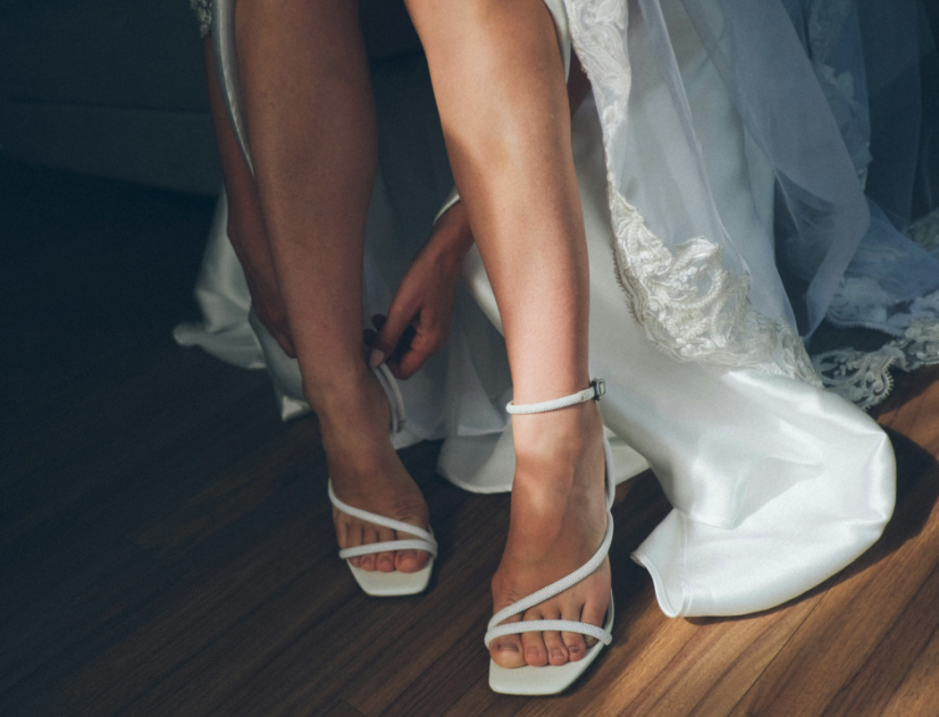 Ankle injuries can be confusing, especially when pain and swelling appear quickly. Westfield Foot & Ankle helps patients understand whether symptoms point to a sprain or a fracture. Seeing a podiatrist early supports proper foot care and healing. We serve patients in Westfield, Carmel, Noblesville, Fishers, Northfield, and Sheridan. Schedule your service.