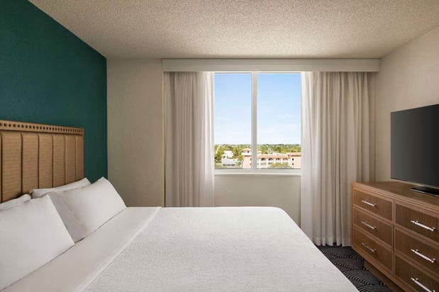 Images Embassy Suites by Hilton Deerfield Beach Resort & Spa
